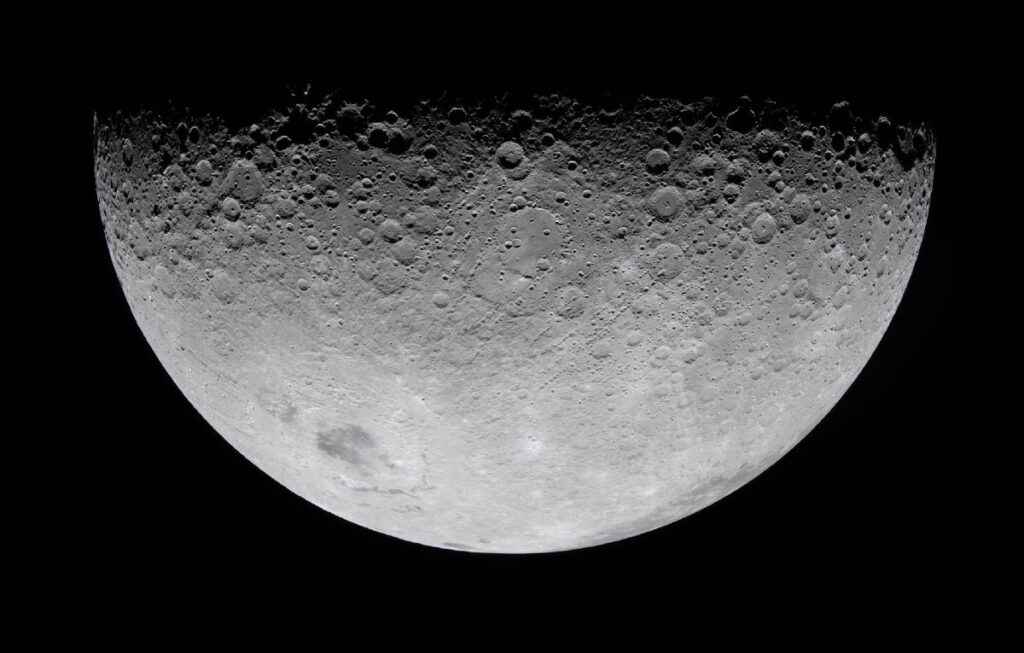 Carrera Espacial por Recursos Lunares: Desafíos en la Regulación Internacional