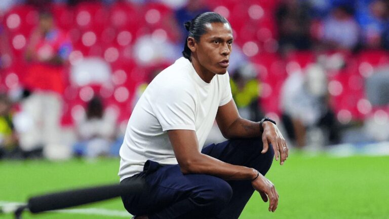 Joel Huiqui Debuta como Entrenador del Querido Cruz Azul ante Necaxa