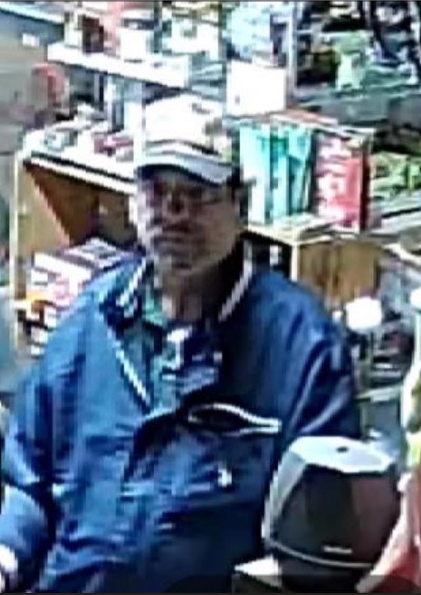 Buscan identificar a hombre acusado de dañar vehículo en Brownsville