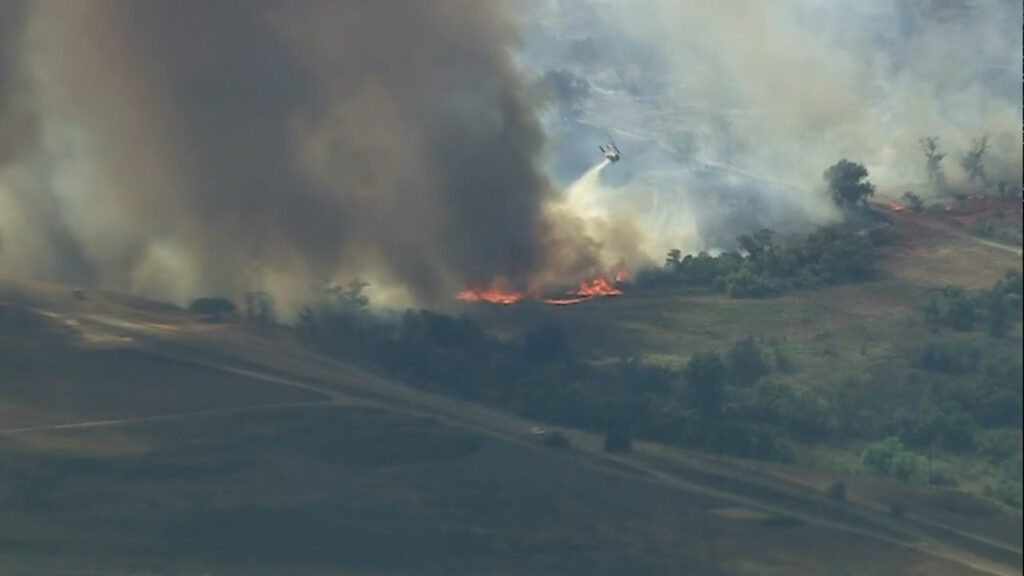 Bomberos de Imperial Asisten en Incendios Forestales de Riverside