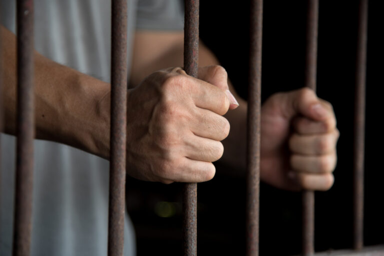 Arresto en Escondido: Sospechoso detenido por la muerte de su madrastra