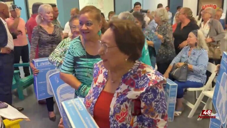 Centros De Enfriamiento Y Distribución De Abanicos En McAllen Para Enfrentar Ola De Calor