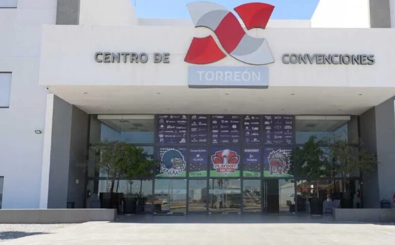Ráfaga de viento provoca incidente en una atracción del Centro de Convenciones de Torreón