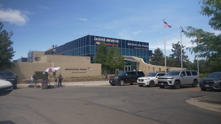 Muerte de trabajador en la obra del nuevo centro de entrenamiento de los Broncos en Centennial