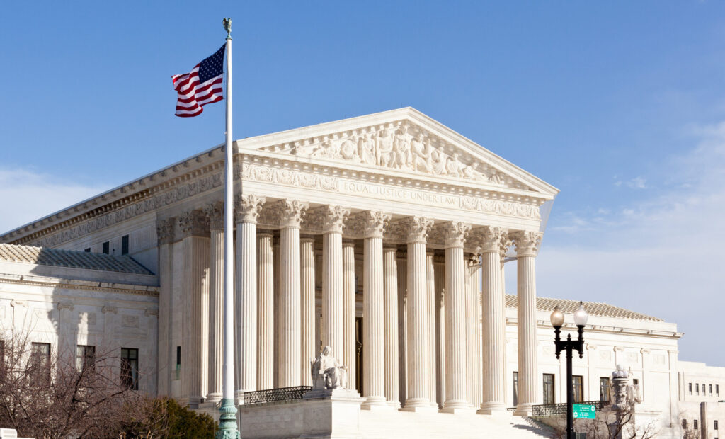 Ciudadanía por nacimiento: la Corte Suprema de Estados Unidos define el futuro del derecho de nacimiento