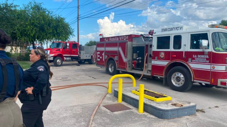 Incendio en restaurante El Rey moviliza a cuerpos de emergencia; fuego fue contenido a las 5:50 p.m.