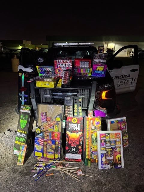 Policía de Aurora confiscó casi 1,200 fuegos artificiales durante el fin de semana del 4 de julio