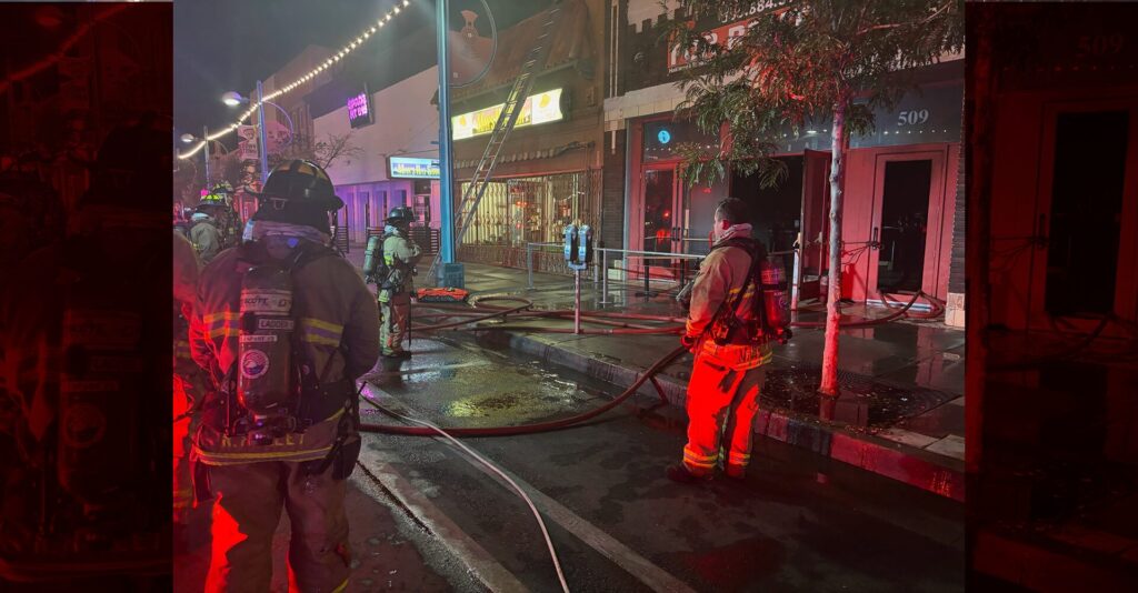 Incendio en Albuquerque es extinguido en menos de 20 minutos en un edificio comercial de Central Avenue NW