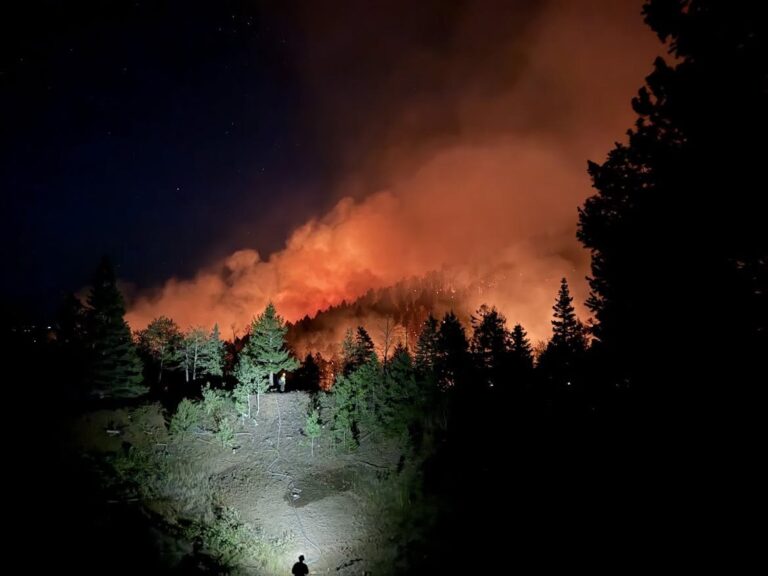 FEMA aprueba más de $784,000 para recuperación tras incendios, inundaciones y deslaves en Colorado