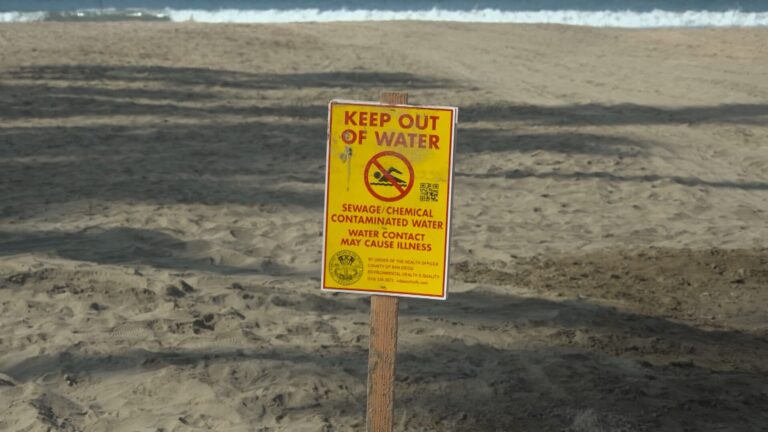Reabren playa de Imperial Beach tras levantarse alerta por contaminación