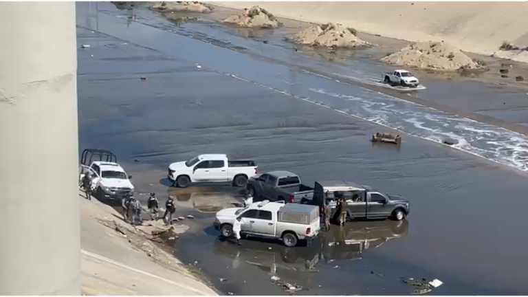 Investigan hallazgo de mujer sin vida en canalización de la Zona Río de Tijuana