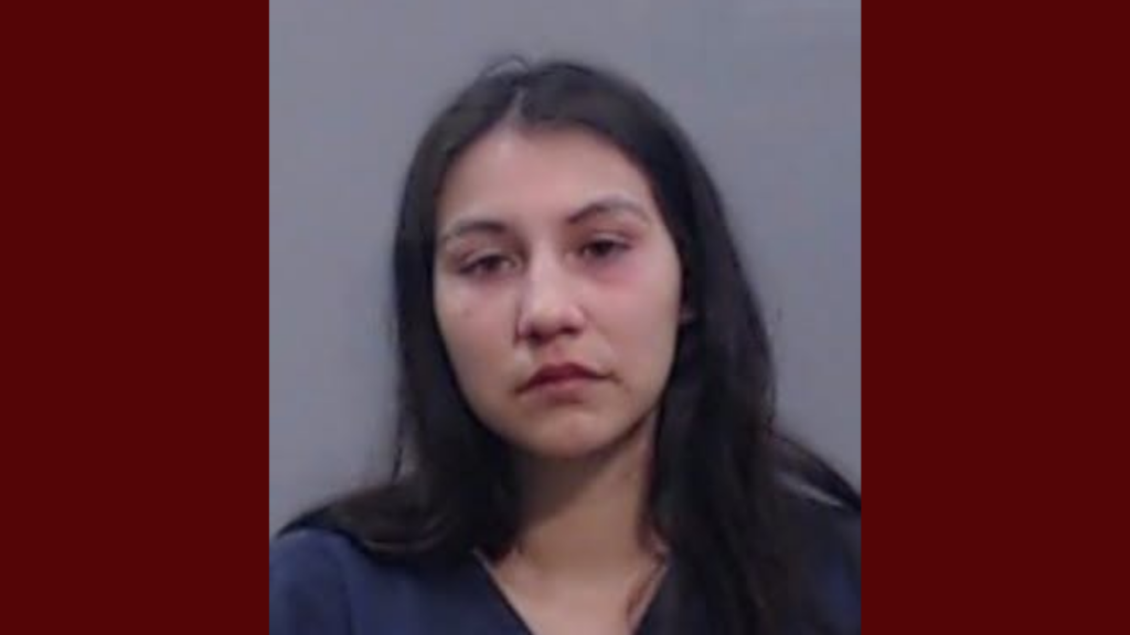 Emiten orden de arresto por homicidio contra madre acusada de abandonar a su bebé en la tina en Odessa
