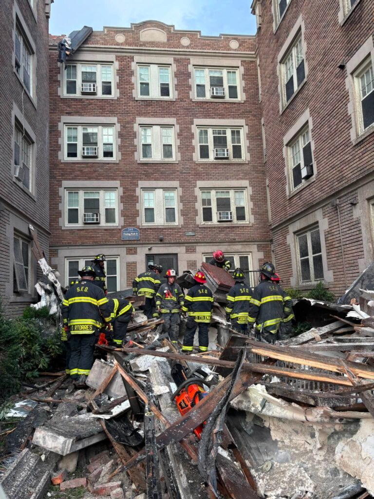 Colapso parcial de edificio en Springfield deja 45 personas desplazadas