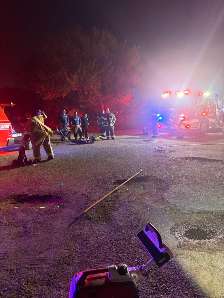 Incendio en restaurante C&C Wings moviliza a elementos del Departamento de Bomberos de Brownsville