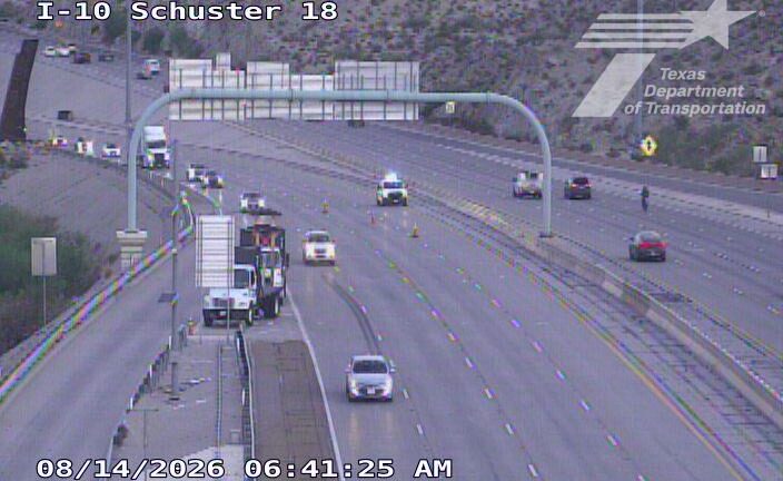 ÚLTIMA HORA: Dos carriles en la I-10 continúan cerrados tras fuerte accidente