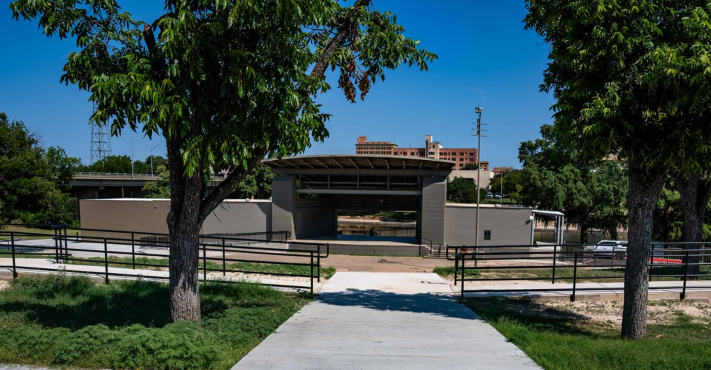 Avanzan mejoras en el River Stage de San Angelo para hacerlo más accesible y funcional