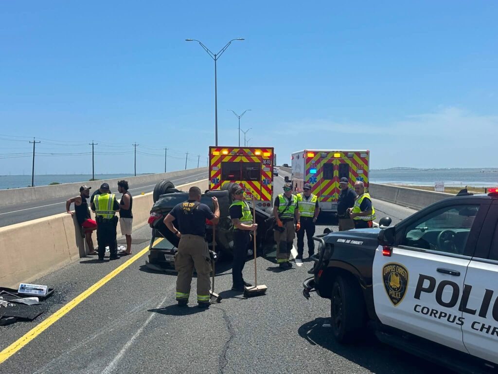 Accidente bloquea vía hacia la Isla del Padre