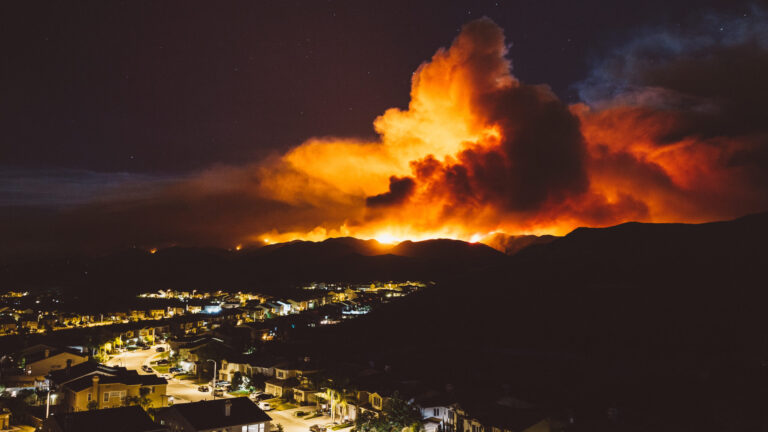 Timber Fire aumenta a casi 16 mil acres y mantiene 26% de contención en Monterey