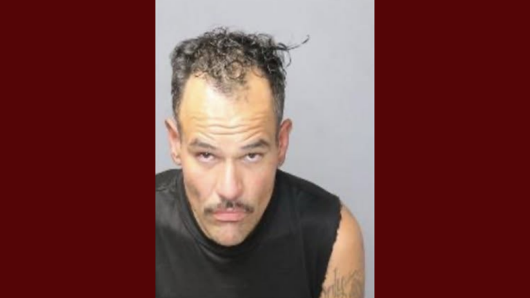 Crime Stoppers de Albuquerque solicita apoyo ciudadano para localizar a hombre considerado armado y peligroso