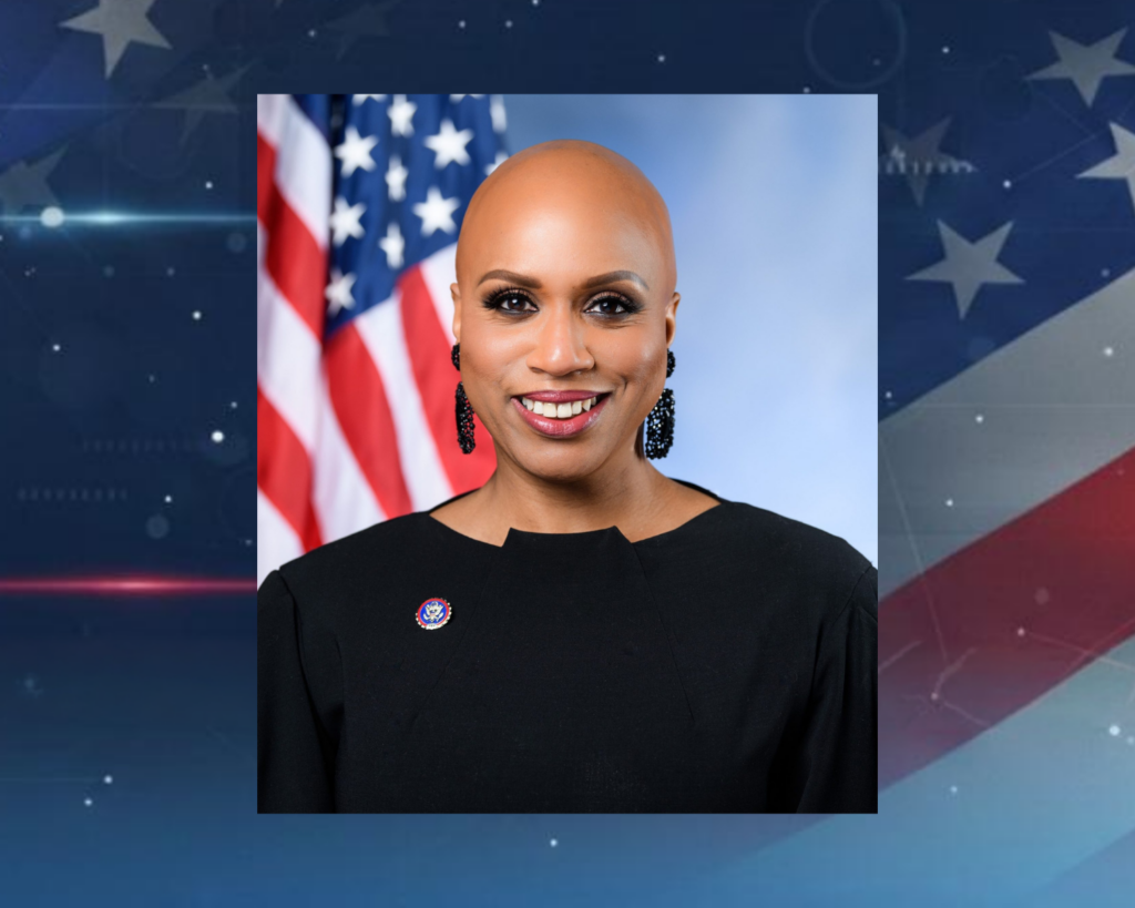 Ayanna Pressley avanza a la elección general por el Distrito 7 de Massachusetts