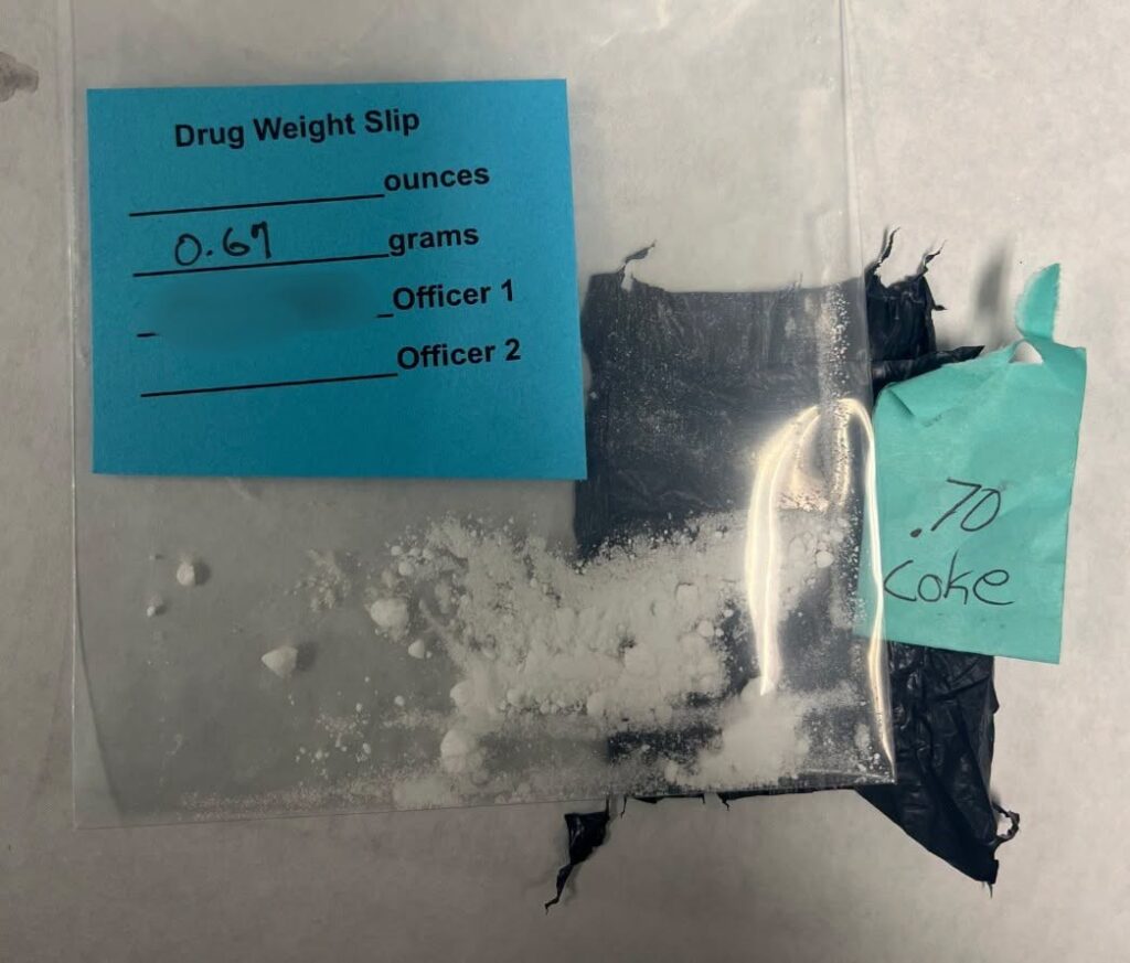 Tres arrestados en Broomfield tras operativo que llevó al decomiso de cocaína, metanfetamina y pastillas M30
