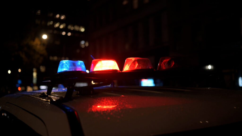 Mujer resulta herida de bala durante tiroteo en Spring Valley; buscan al sospechoso