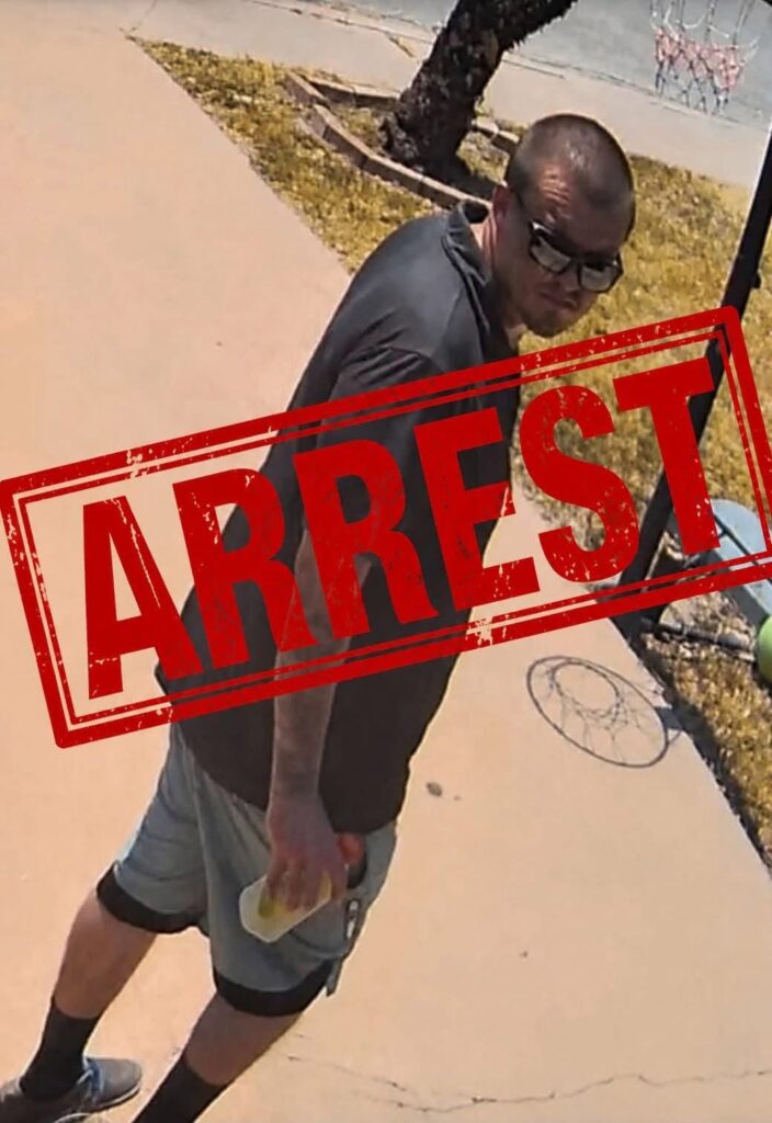 Arrestan a hombre acusado de robo a vivienda en Alice