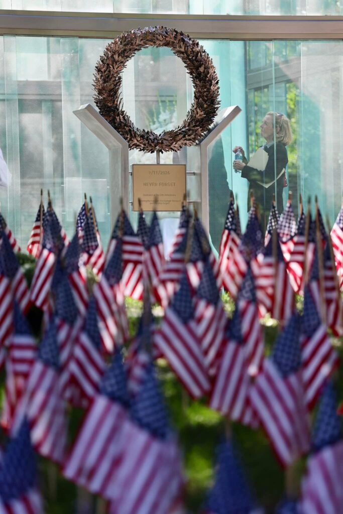 Massachusetts conmemora el 25.º aniversario de los ataques del 11 de septiembre en el Aeropuerto Logan