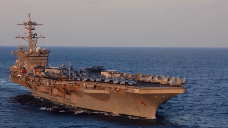Ocho marinos del USS Abraham Lincoln habrían intentado quitarse la vida durante despliegue en Medio Oriente