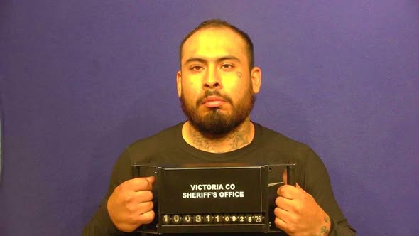 Arrestan a hombre tras decomiso de 116 armas en Victoria