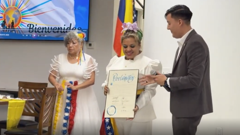 Inmigrante en Nevada: Condado Clark proclama el día oficial de su bandera