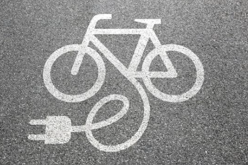 Ebikes e ilegales motocicletas desatan dura multa de $2,000 en Henderson