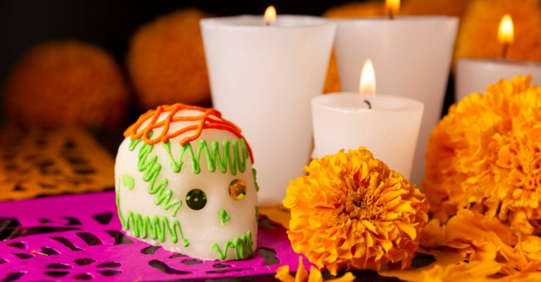 El Paso invita a la comunidad a colocar fotografías de sus seres queridos en altar del Día de los Muertos
