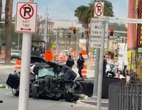 Accidente fatal en North Las Vegas deja un muerto y una mujer herida tras choque de frente