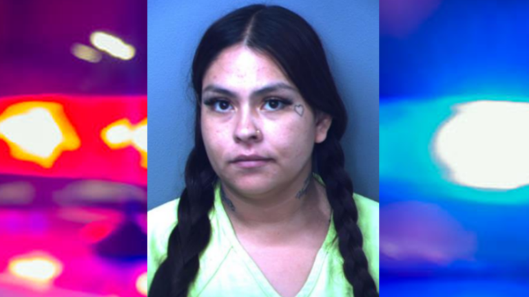 Arrestan en El Paso a mujer con orden de captura por conducir ebria por tercera vez o más