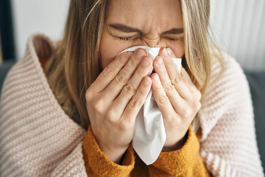 Temporada de gripe comienza antes de lo habitual y médicos recomiendan vacunarse cuanto antes