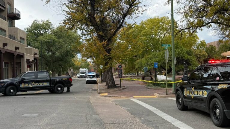 Paquete sospechoso dirigido al alcalde provoca evacuación del Ayuntamiento de Santa Fe