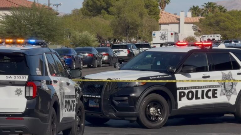 Accidente vial provoca el deceso tardío de un peatón en Las Vegas