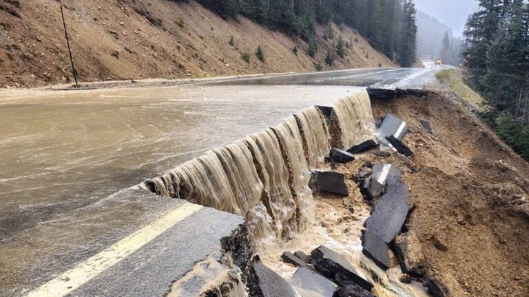 Gobernador Polis declara emergencia por inundaciones en 11 condados del suroeste de Colorado