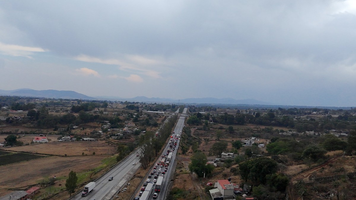 Autopista México-Querétaro: Actualizaciones en Vivo, Choques y Cierres Viales