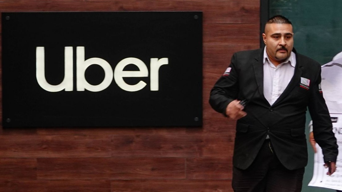 Uber Puebla: Se opone a los requisitos de la SMT para operar en la ciudad