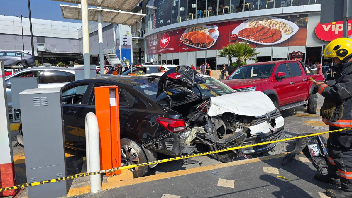 Tragedia en Vía Atlixcáyotl: Testigos Revelan que la Carambola Fue Causada por Carreritas