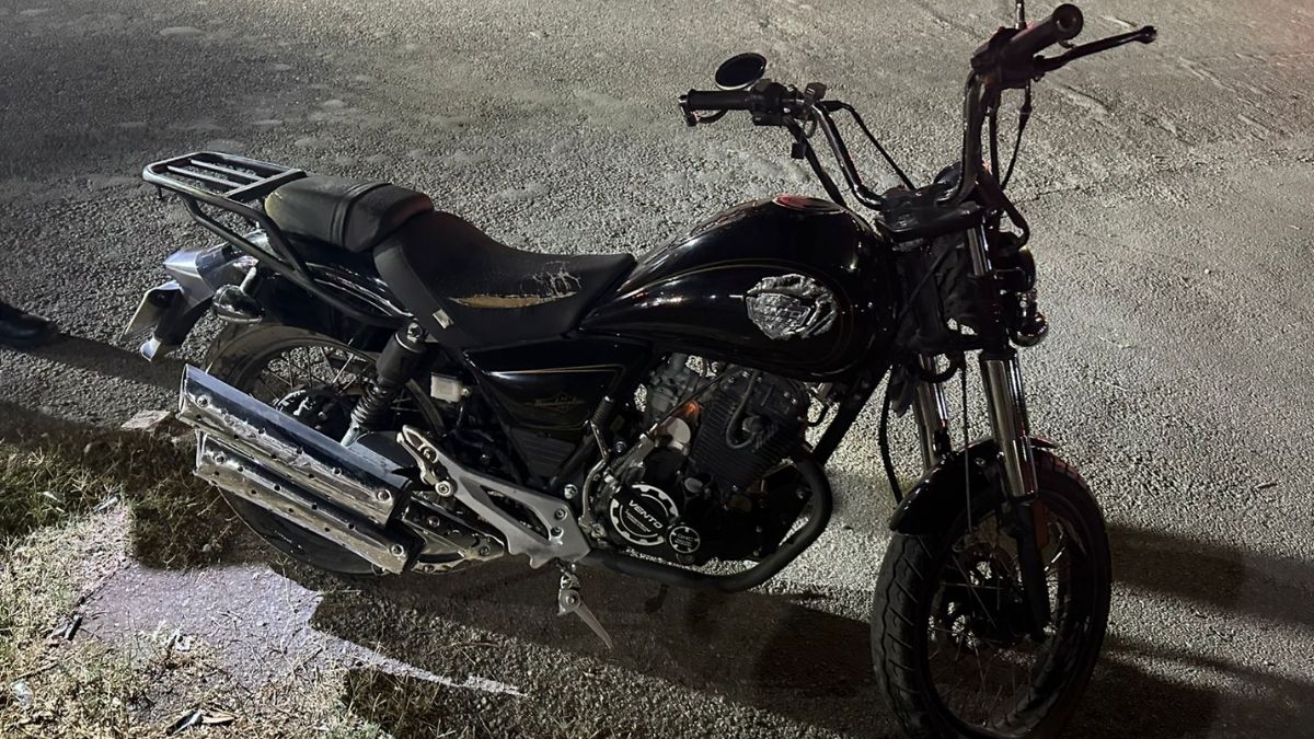 Accidente en Gómez Palacio: Adulto Mayor Arroja a Perrito y DERRAPA en Motocicleta