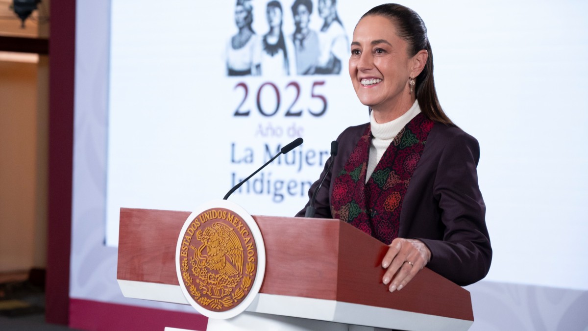 Claudia Sheinbaum: Reconocida como una de las mejor vestidas por el New York Times en 2025