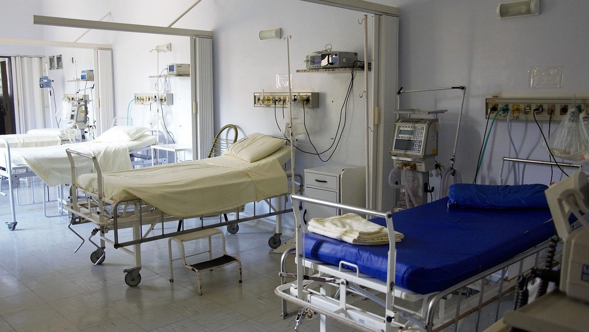 Expertos de la UANL Alertan sobre el Alza en Primas de Seguros Médicos por la Falta de Competencia