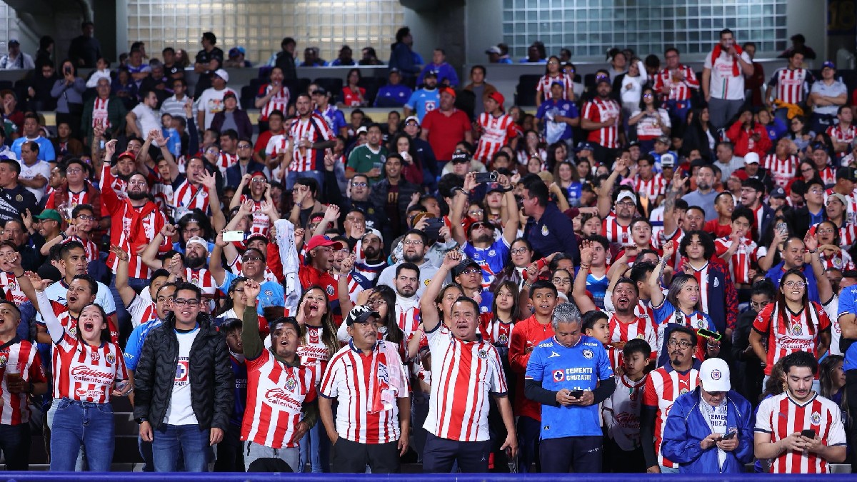 Descubre de Dónde Provienen los Colores de las Chivas Guadalajara