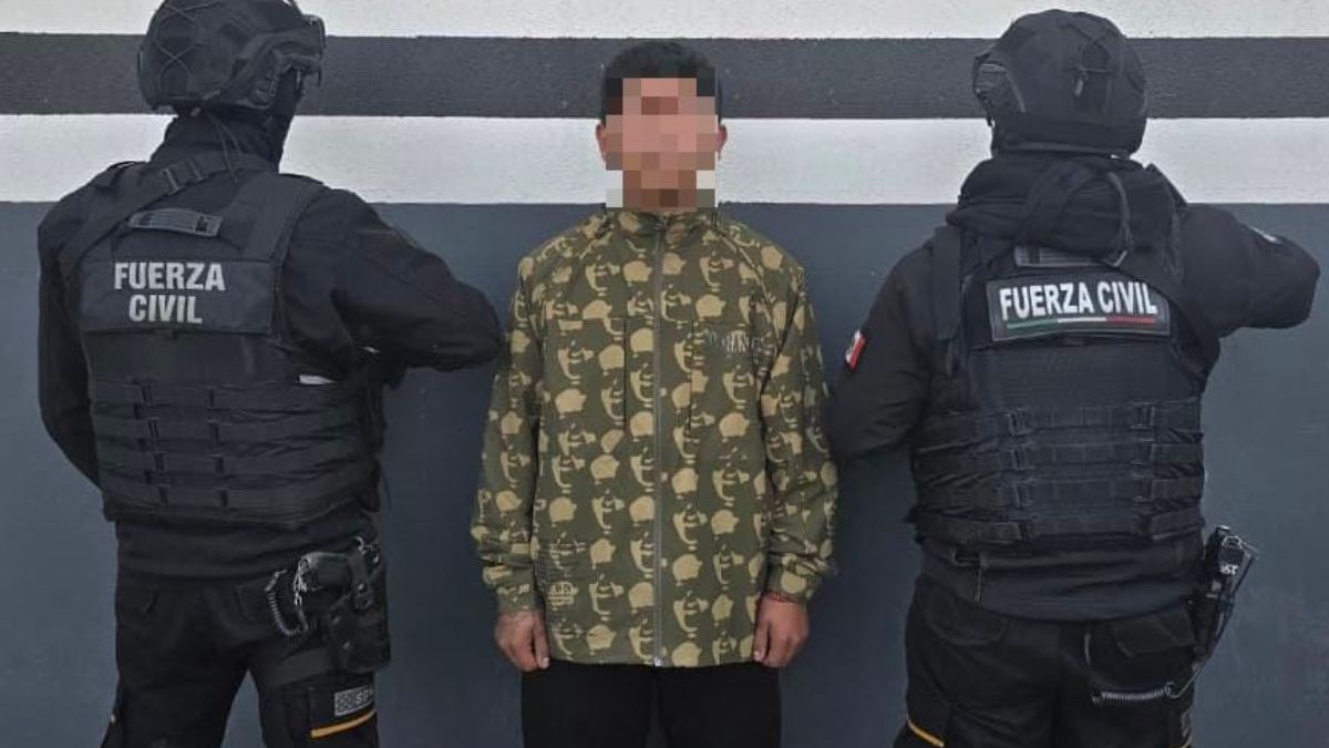 Detienen a menor de 14 años en Monterrey con más de 50 dosis de drogas