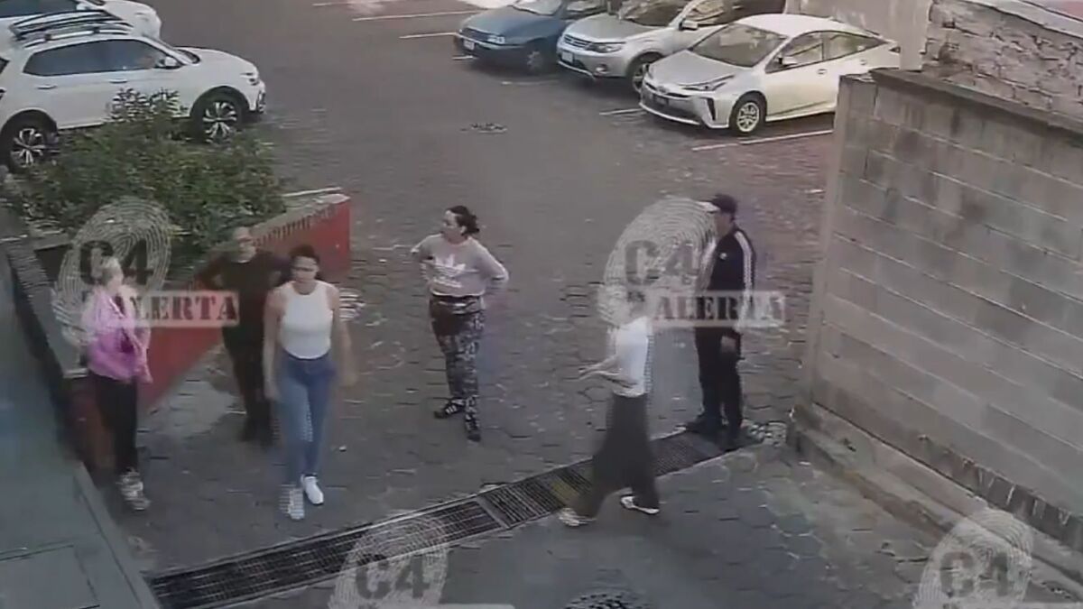 Iztacalco: Administración de edificio exige pagos y inquilinas responden con violencia