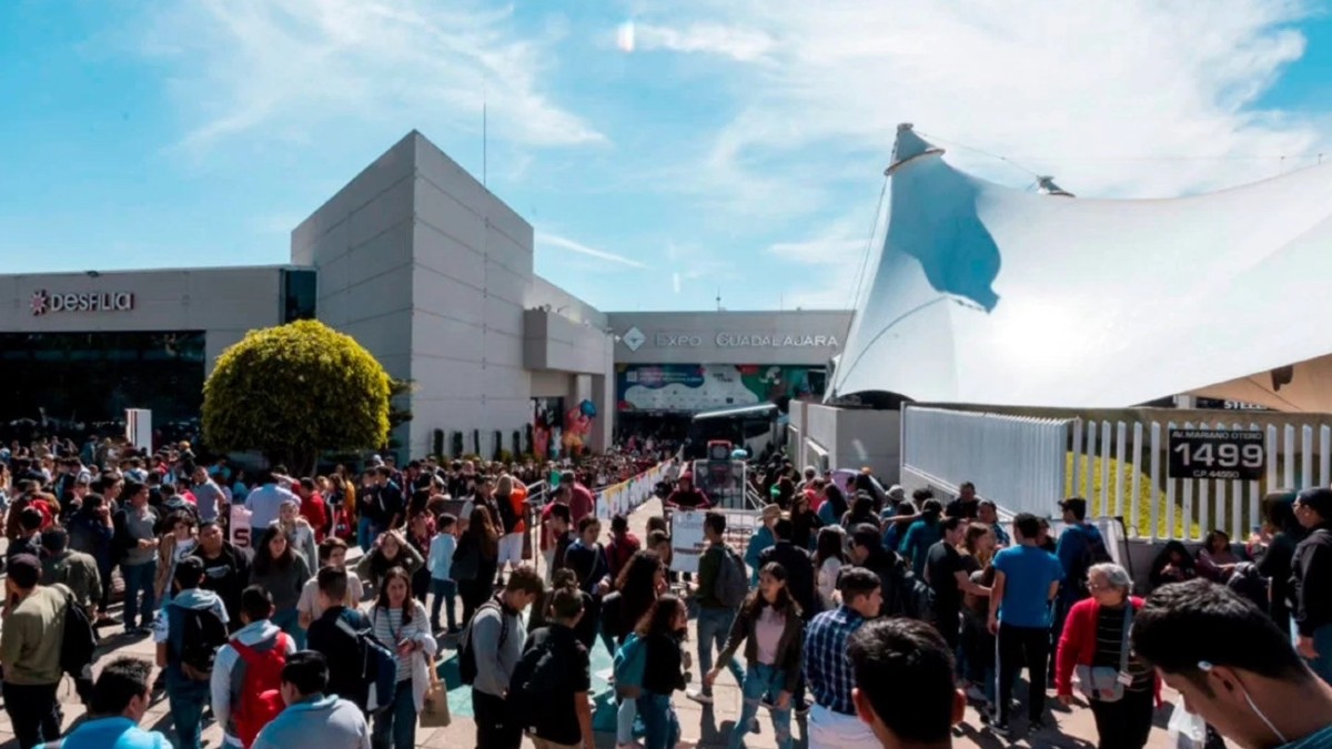 Transporte Gratis a la FIL 2023: Horarios y Rutas Disponibles