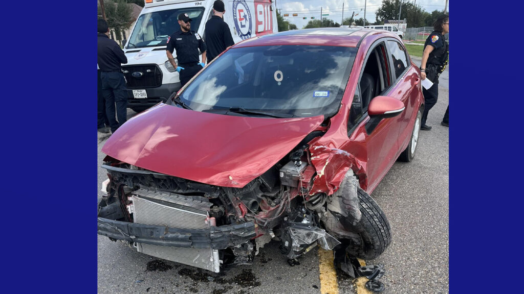 Accidente provoca cierres temporales en Edinburg